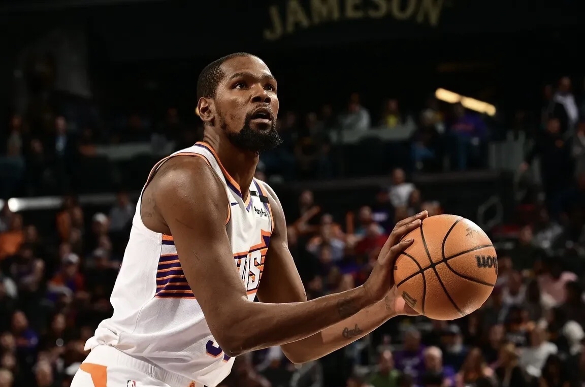 开云棋牌 杜兰特出手30次以上比赛 