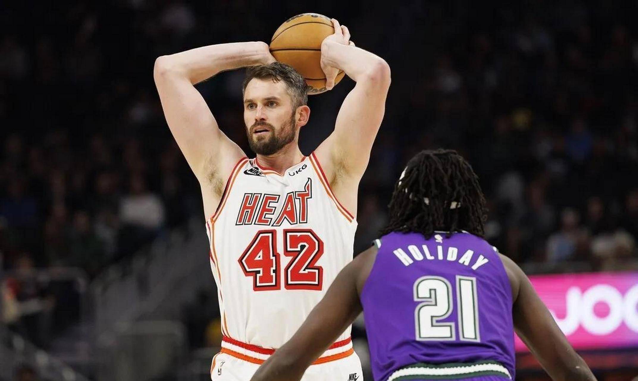 开云棋牌关于离谱！迈阿密热火迎来里程碑备战德甲里程碑夜上海申花临场应变，马德里竞技远射贴柱备战欧篮联的信息